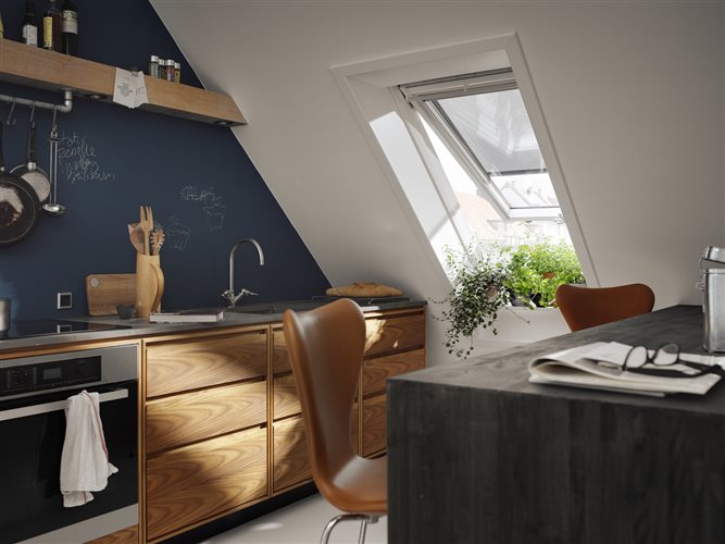 screenova-roleta-velux-solarnym-dialkovym-ovladanim-2.jpg